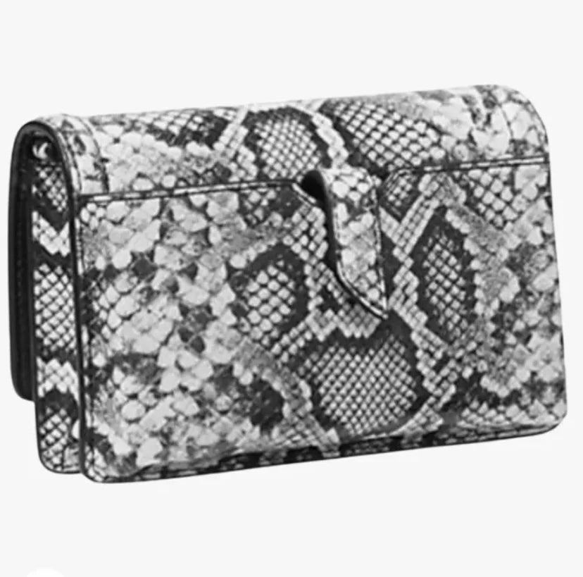 Michael Kors Jet Sizeet Charm Sizemall Black Crossbody