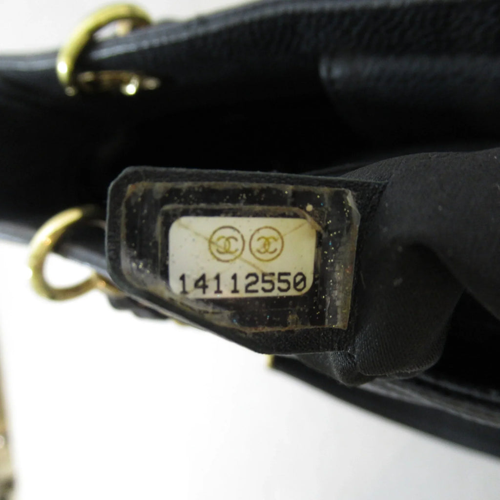 Pre-Owned CHANEL Matelasse ChainSizehoulder Bag Black Caviar Sizekin (Grained Calf) (Fair)