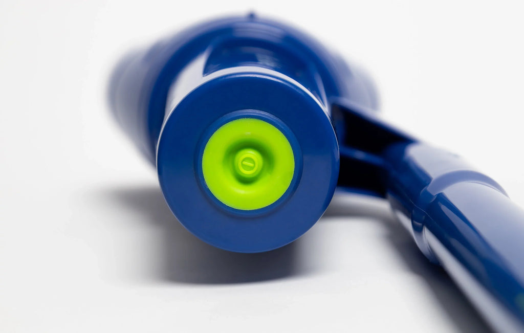 Blue Wave Pool Blaster Fusion PV-5 Hand-Held Lithium Cleaner