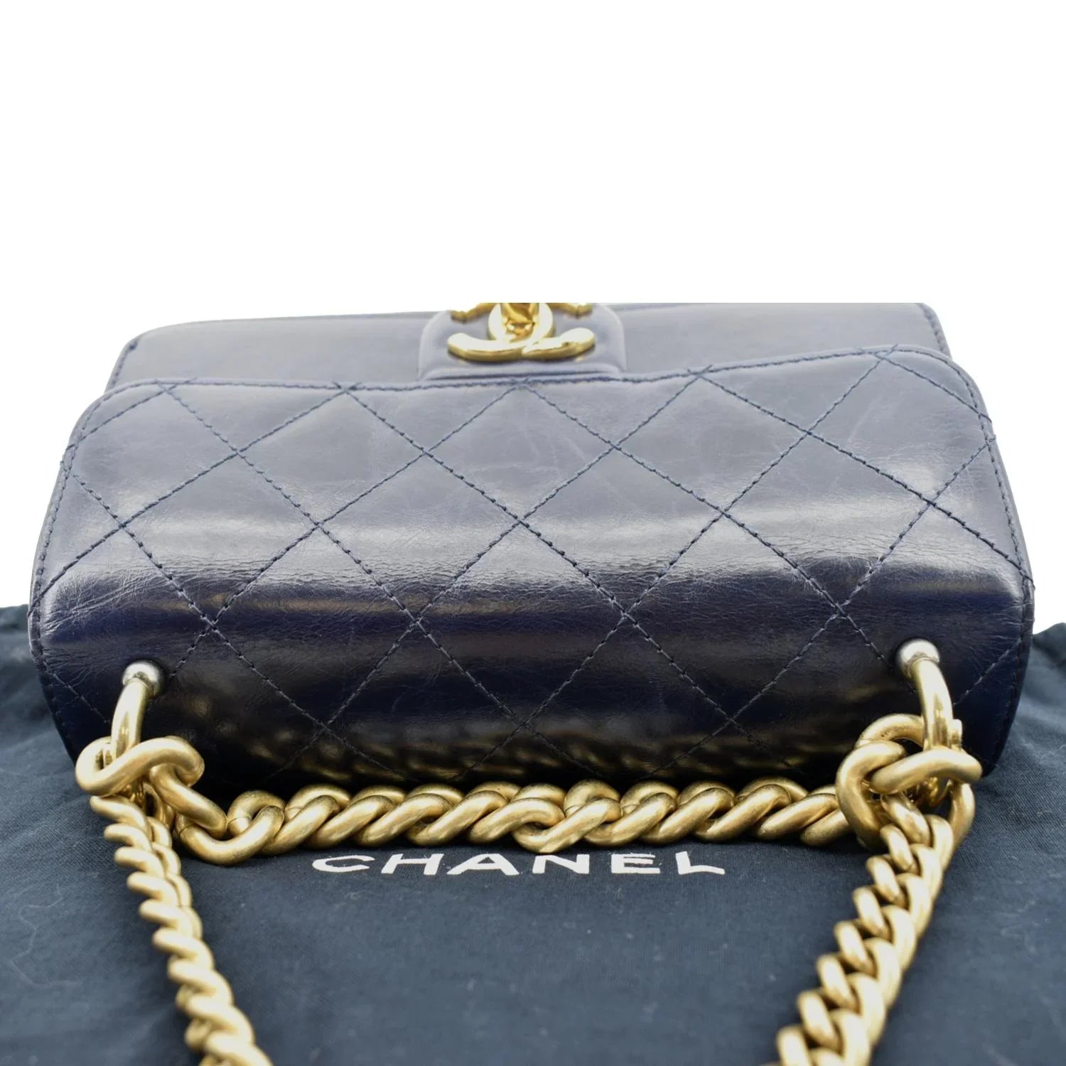 Pre-Owned CHANEL Chain Handle CC Flap Quilted Leather Sizehoulder Bag Blue