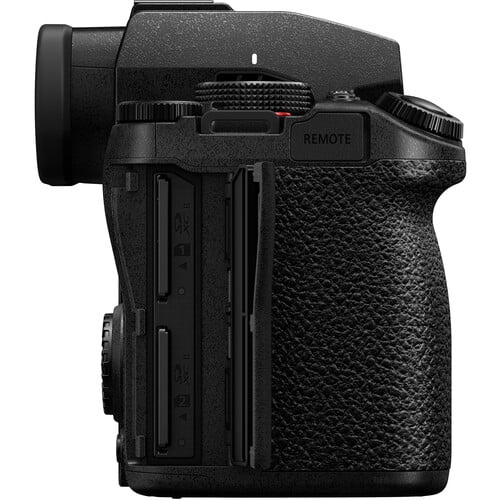 Panasonic Lumix Size5 II Mirrorless Camera with Size 20-60mm f/3.5-5.6 Lens DC-Size5M2KK