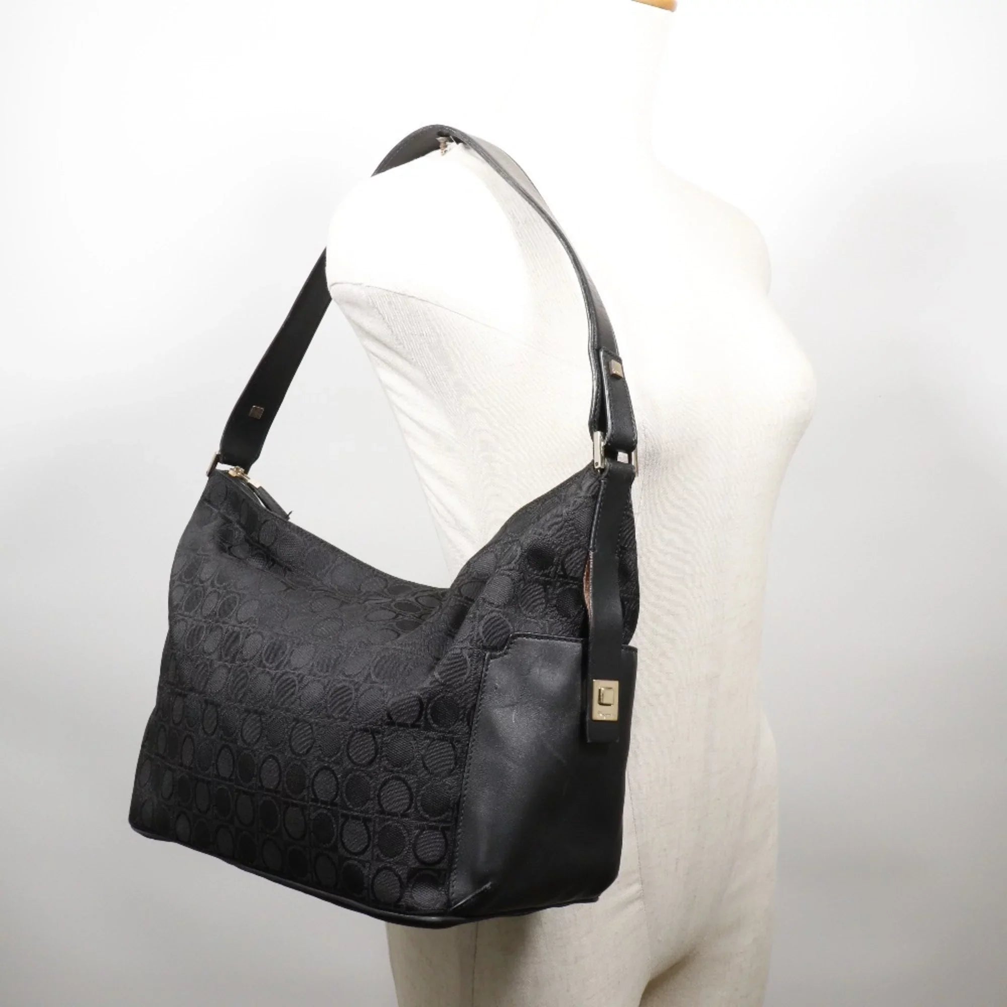 Pre-Owned Sizealvatore Ferragamo One Sizehoulder Bag Gancini AB-21 2779 Canvas x Leather Black Ladies (Fair)