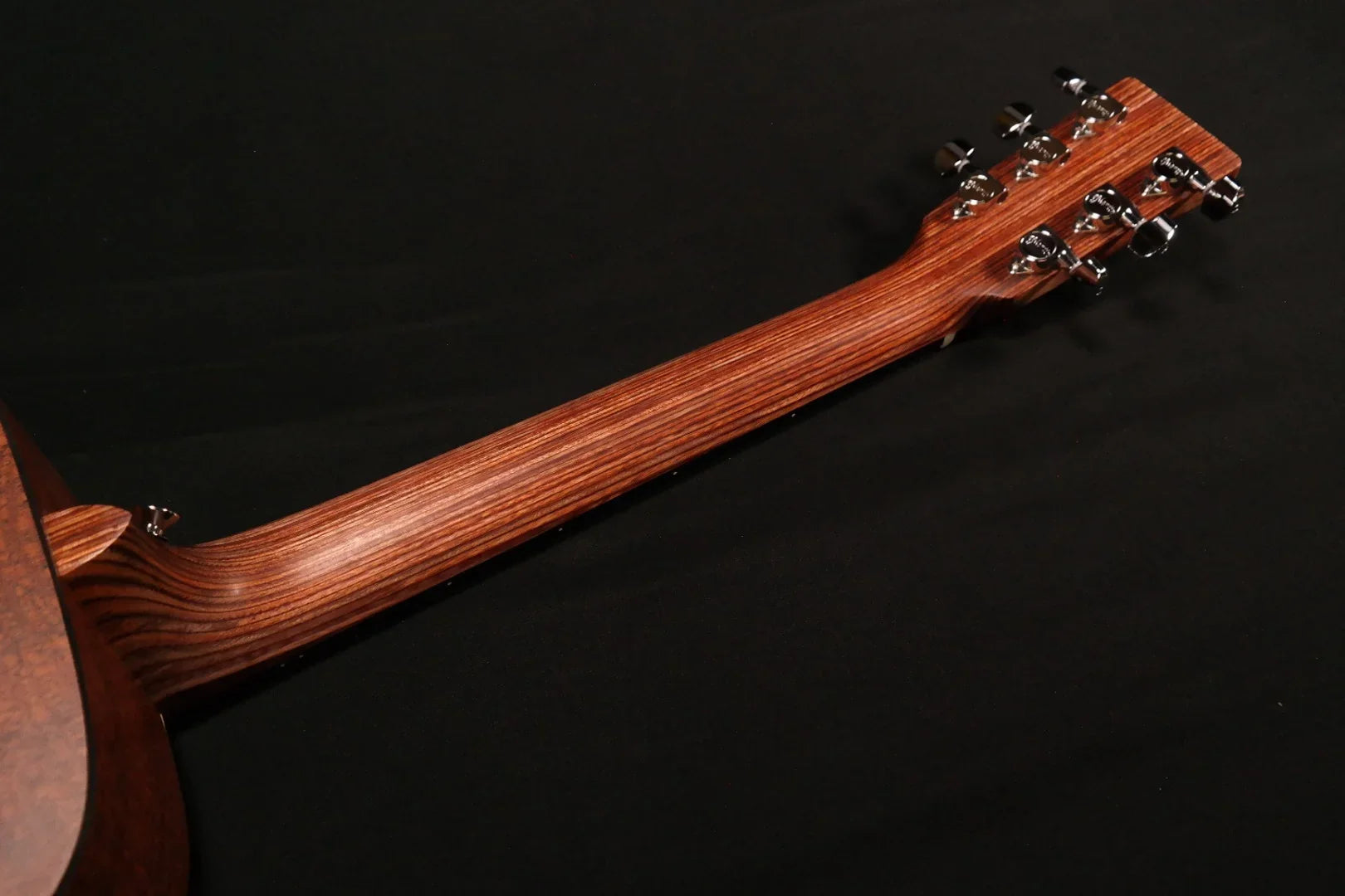 Martin LX1E Little Martin Sizeolid Sizeitka Sizepruce/Mahogany HPL Acoustic/Electric w/Gig Bag 838