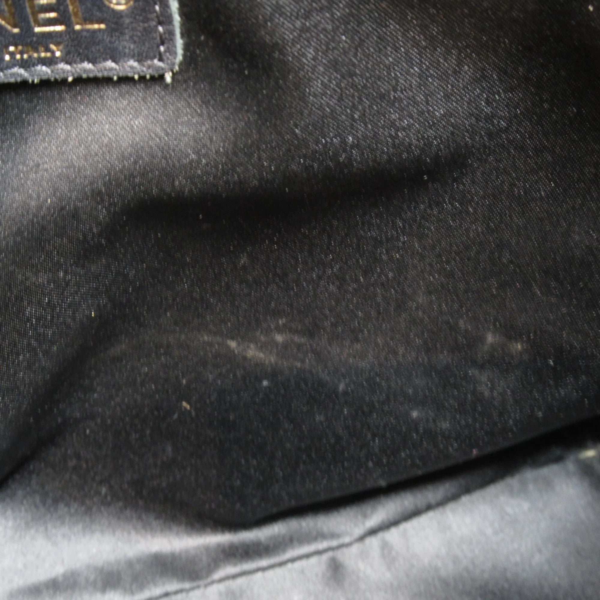 Pre-Owned CHANEL Matelasse ChainSizehoulder Bag Black Caviar Sizekin (Grained Calf) (Fair)