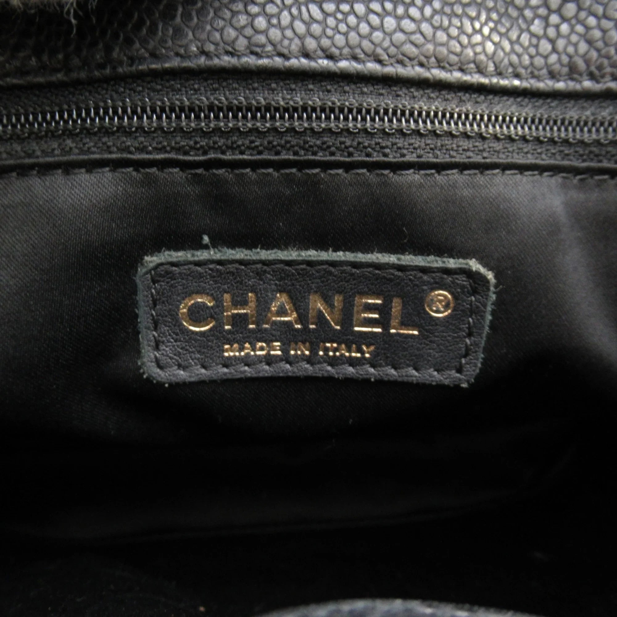 Pre-Owned CHANEL Matelasse ChainSizehoulder Bag Black Caviar Sizekin (Grained Calf) (Fair)