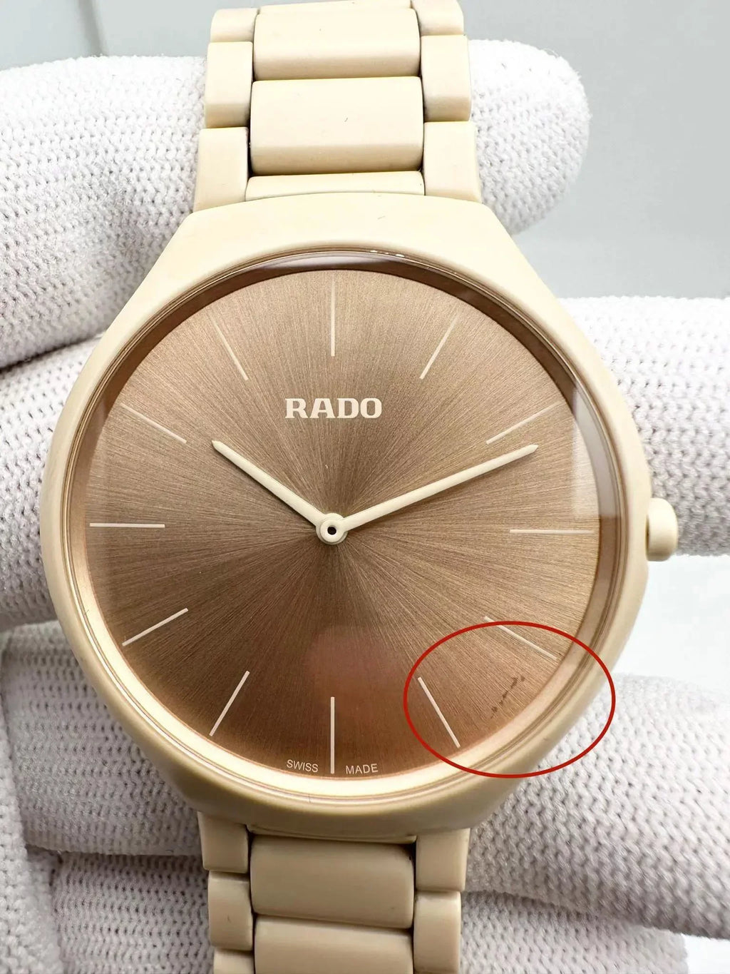 Rado True Thinline Les Couleurs 39mm Ceramic Cream Dial Quartz Watch R27090602