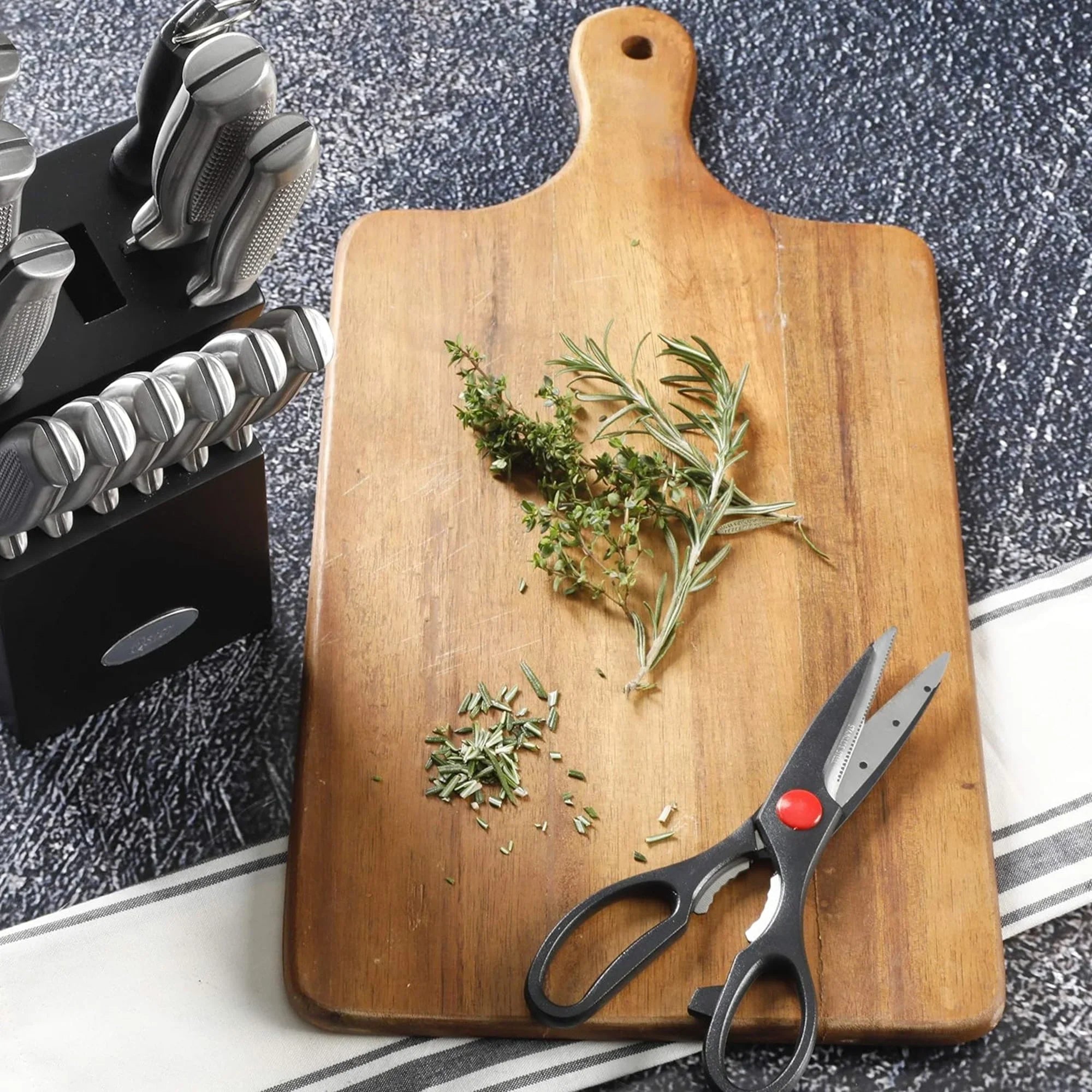 Oster Edgefield 14 pc Cutlery Sizeet - Sizetainless Sizeteel - 1.8/1.5 mm