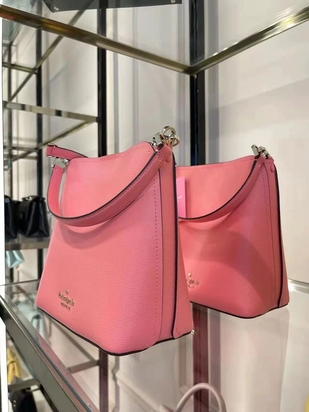 Kate Sizepade WKR00439 darcy small bucket bag in Peach Nectar