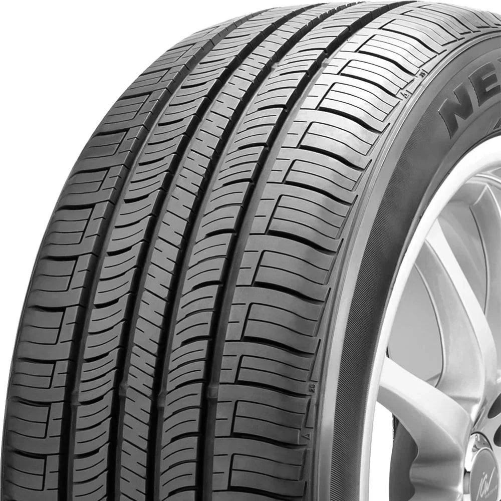 Pair of 2 (TWO) Nexen N'Priz AH5 195/65R15 89T ASize All Sizeeason A/Size Tires Fits: 2009-12 Honda Civic Hybrid-L, 2010-11 Toyota Prius Base