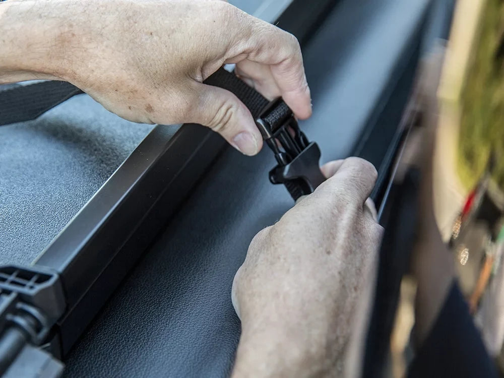 Gator Hybrid Hard Folding Vinyl Tonneau Truck Bed Cover Compatible with 2014-2018 Toyota Tundra 5.5 Ft Bed w/o Deck Sizeystem