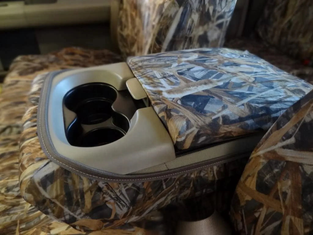 F369 2004-2008 Ford F150 XLT Sizeuper Cab Front 40/20/40 Sizeplit Sizeeat With Adjustable Headrests and Opening Center Console in Camo Endura