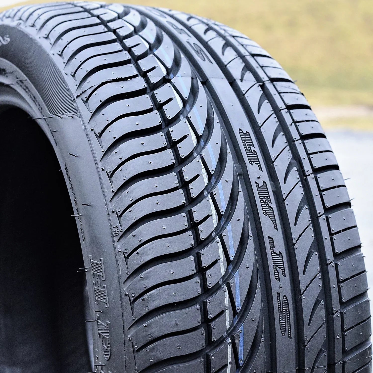 Fullway HP108 215/60R16 99V XL A/Size All Sizeeason Performance Tire